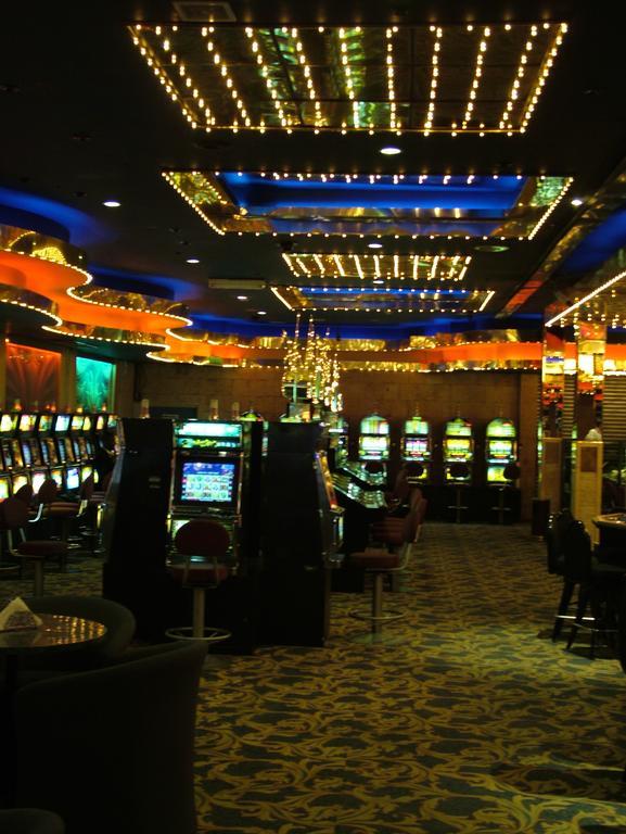 Ambassador Hotel & Casino Парамарибо Екстер'єр фото